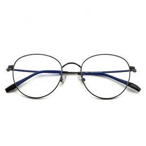 All'ingrosso occhiali con montatura in titanio di alta qualità Anti-blu occhiali <span class=keywords><strong>da</strong></span> gioco per <span class=keywords><strong>Computer</strong></span> protetti <span class=keywords><strong>da</strong></span> <span class=keywords><strong>occhi</strong></span> per prevenire le radiazioni - Product Image 4