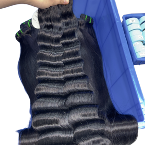 Pronte per la Spedizione: Extension di Capelli Ricci Indiani e Birmani, Ondulati Profondi, Fasci di Capelli Vietnamiti da 26 Pollici per Intrecciatura - Product Image 1