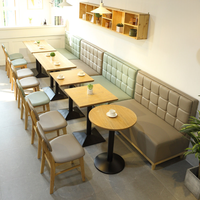 Ensemble Table et Chaises de Salle à Manger Modernes Minimalistes en Bois et Cuir pour Restaurants, Cafés, Hôtels – Vente en Gros Usine