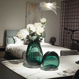 Jarrones de Vidrio Verdes Hechos a Mano, Grandes y Pequeños, de Doble Capa y Acanalados, para Decoración del Hogar - Product Image 2