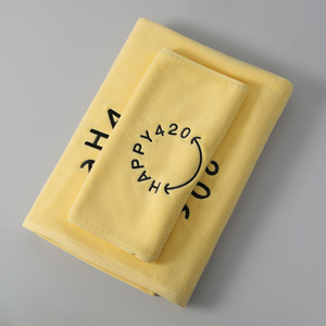 Set di Asciugamani da Bagno in Puro Cotone Personalizzati per Hotel e B&B, Morbidi al Tatto, Asciugatura Rapida, Logo Personalizzabile - Product Image 3