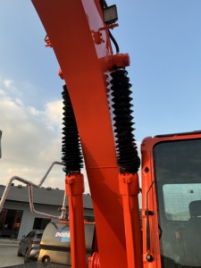 Excavadora de orugas Doosan 14t DX140W usada 220 maquinaria de excavadora coreana DH140 de segunda mano con motor central y componentes del motor - Product Image 5