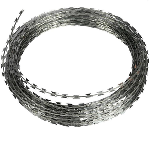 Fil barbelé rasoir galvanisé à prix <span class=keywords><strong>d</strong></span>'usine, rouleau de fil barbelé rasoir pour clôture, fil barbelé <span class=keywords><strong>concertina</strong></span> anti-escalade pour la protection des fermes - Product Image 1