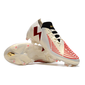 Chaussures de football confortables et antidérapantes pour l'extérieur en vente – Nouveau modèle de chaussures de football pour hommes – Confortables et antidérapantes - Product Image 4