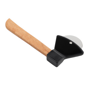 Cortador de pizza en forma de hacha, diseño antideslizante de una sola rueda de acero inoxidable para hornear en la cocina, 21,5x10,2x2 cm - Product Image 2