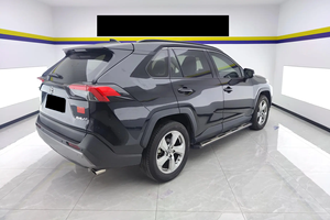 Auto Usado Premium <span class=keywords><strong>Toyota</strong></span> <span class=keywords><strong>RAV4</strong></span> <span class=keywords><strong>2021</strong></span> Negro 2.0L CVT Plus, Exportación de Autos Usados - Product Image 3