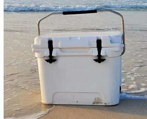 Glacière portable réutilisable 20L avec poignée métallique, impression de logo personnalisé, étanche, en PE rotomoulé, pour aliments, boissons et vin - Product Image 4