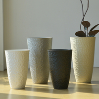Lot de petits pots de fleurs en plastique pour plantes d'intérieur, mini-jardinières de bureau avec trous de drainage