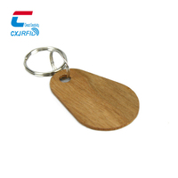 Porte-clés RFID NFC en bambou classique EV1 1K 13,56 MHz NTAG213 étanche
