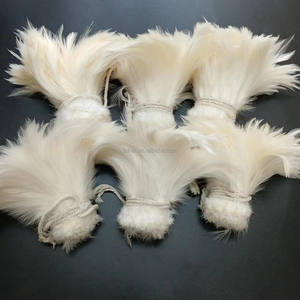 Plumas de Gallo Naturales Blancas de 6-8'' para Pesca con Mosca, Plumas de Pollo Ensartadas para Atado de Moscas - Product Image 1