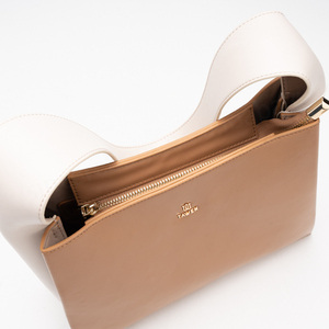 Bolso de Mano Tipo Clutch de Piel Sintética Vegana con Logotipo Personalizado para Mujer, con Cierre de Cremallera, Forro de Poliéster y Correa Individual - Product Image 6