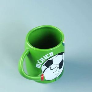Tazas de Café de Cerámica con Asa de Fútbol, Sublimadas y Personalizadas con Logotipo, de Proveedor Chino 2024 - Product Image 3