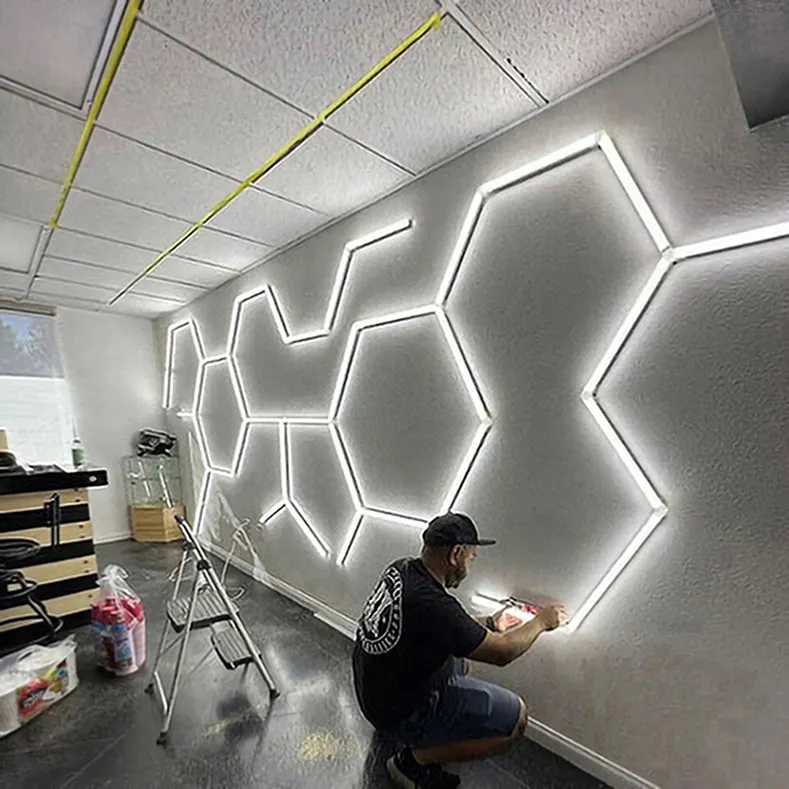 Luz Led Hexagonal para salas de exposición de automóviles, taller de afinación de detalles de automóviles, luz Led de panal, lámparas de garaje hexagonales Led para oficina