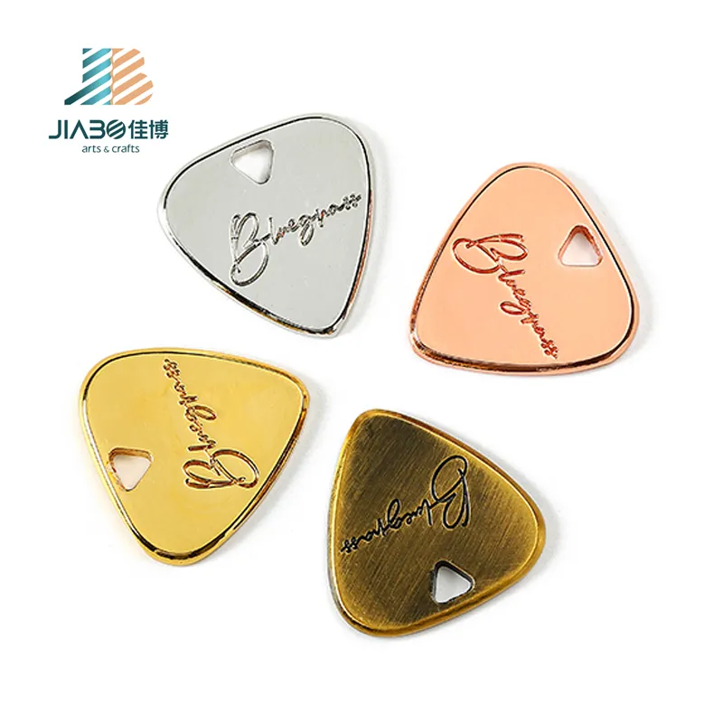 Professional Gift Personalized Guitar Bass Plectrums Accessories Musical Zinc Alloy Brass Metal Custom Guitar Pick With Chain