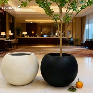 Macetas de Diseño Moderno, Macetas de Fibra de Vidrio para Jardín, para Arquitectura Urbana y Paisajismo - Product Image 1