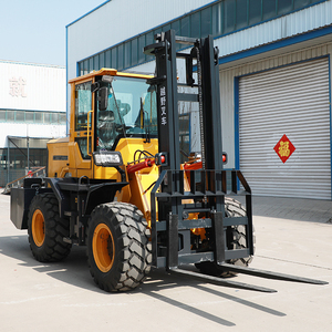 Chariot élévateur tout-terrain diesel 4x4 de 2 tonnes FR-2500 - Product Image 5
