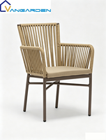 Ensemble table et chaises de jardin modernes, confortables, durables, tout en aluminium, résistant à l'eau, faible entretien, pour villa, jardin, cour.