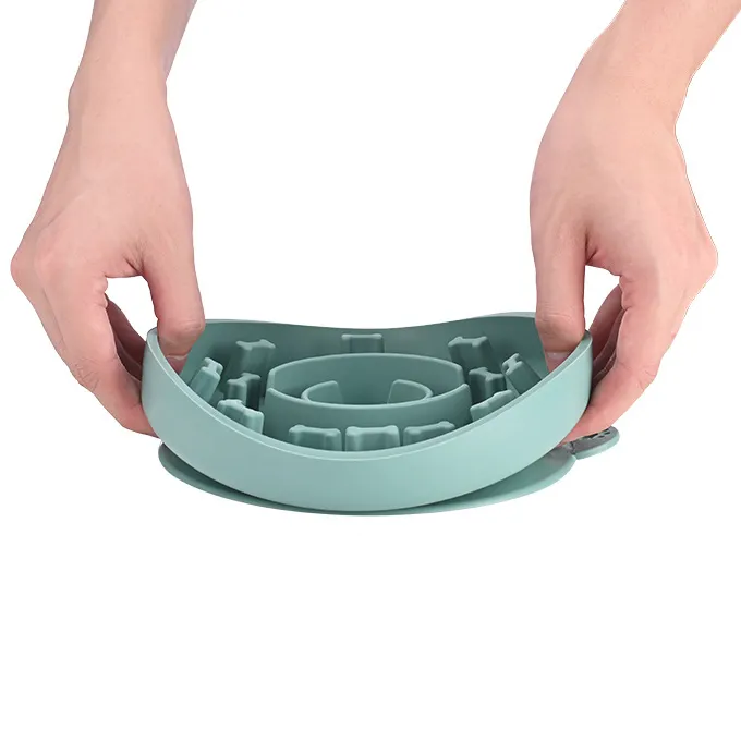 Dog Slow Feeder Bowl Silicone Pet Bowl Pet Dishes Pet Feeder Camas Para Perros Soft Silicone Dog Food Feeding Ball Cat Bowl