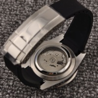 Montre personnalisée OEM ODM avec cadran dégradé arc-en-ciel, montre mécanique automatique pour homme, cadran personnalisé, logo couleur, vente en gros