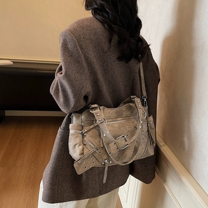 Ladies Fashion Y2K Rivet Street Sac à bandoulière personnalisé Multiple Pockets Retro Spicy Girl Crossbody Bag Oeillets Belt Handbag - Product Image 2