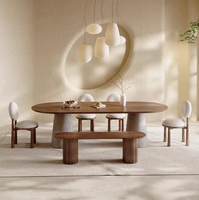 Table à manger ovale en bois massif de style nordique Wabi-Sabi avec design personnalisable pour salon et bureau