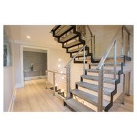 Kits d'escaliers flottants droits en forme de U à poutre en métal durable pour l'intérieur, pour appartements et hôtels
