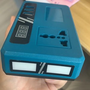 Convertisseur d'alimentation portable <span class=keywords><strong>multifonction</strong></span> intelligent DC vers AC alimenté par batterie avec USB Type C et prises AC universelles pour l'extérieur - Product Image 1