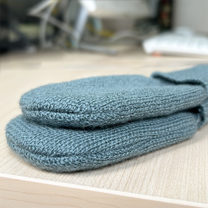 Wool all'ingrosso Unisex in lana Merino biologica lavorato a maglia caldo cuore Babys Mitten - Product Image 2