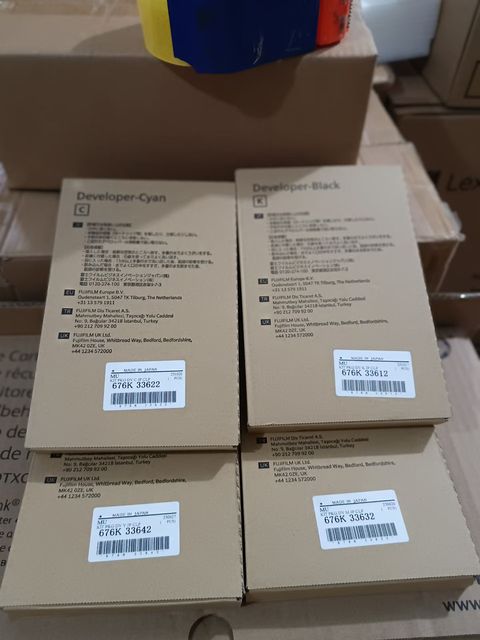 For Xerox V80/180/170/2100/3100 Original Developer Printer Supplies 676K33612 676k33622 676K33632 676K33642