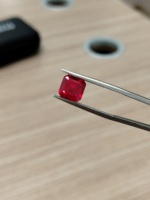 Laborgezüchteter Rubin Loser Edelstein Taubenblutrot Asscher-Schliff Quadratisch 3*3mm bis 4*4mm für Schmuckherstellung