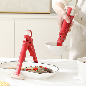Pince à bol anti-brûlure personnalisée en silicone 2-en-1, outil de cuisine antidérapant pour soulever les assiettes et manipuler en toute sécurité les plats chauds - Product Image 4