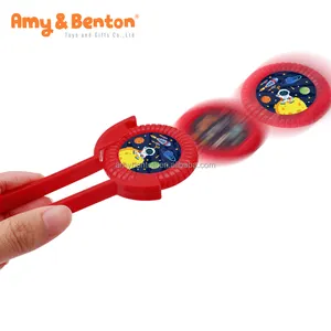 Petits jouets de tir à disque volant pour enfants dans des conceptions assorties jouets de fête de l'espace extra-atmosphérique jouets de plein air