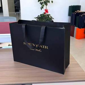 حقيبة تسوق فاخرة مطلية بالورق المعاد تدويره ، حبل قطني ، شعار مخصص ، طباعة الشاشة بالتفصيل ، النقش/Debossing للهدايا - Product Image 5