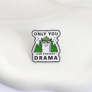 Broche de <span class=keywords><strong>Llama</strong></span> con la Frase 'Solo Tú Puedes Evitar el Drama', Pin de Esmalte, Humor, Satira, Broches de <span class=keywords><strong>Llama</strong></span>, Insignia para Bolsa o Solapa, Joyería, Regalo para Amigos - Product Image 3