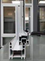 Fenêtre à guillotine américaine Fenêtre coulissante verticale en verre couleur blanche Pvc Fenêtre coulissante en verre double vitrage avec grilles Design
