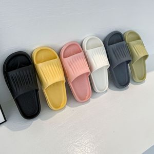 Sandalias Unisex de Verano Antideslizantes para Baño, Chanclas de Suela Gruesa Eva, Sandalias Antideslizantes para Parejas, Pantuflas de Interior, Pantuflas Suaves para Baño y Hogar - Product Image 2