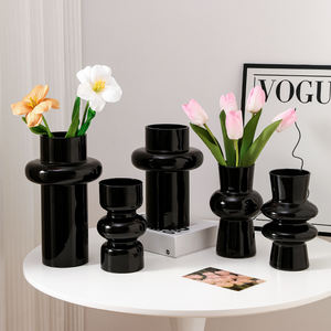 Vente en gros, nouveauté européenne, petit vase rond à fleurs en verre noir soufflé pour la décoration intérieure - Product Image 2