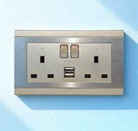 MGA High Quality Twin UK Socket avec interrupteur et indicateur et USB 3.1A/5V 304 Grade Acier inoxydable Argent Cuivre Ignifuge PC