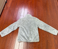 Veste d'extérieur en polaire cachemire chauffante coupe-vent à col montant avec fermeture éclair et logo jacquard gris uni pour l'automne/hiver