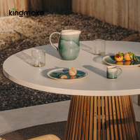 Table basse de luxe en béton poli pour la détente en extérieur, ensemble de table à manger en teck pour usage commercial et vente en gros