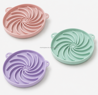 Tapis à lécher pour chien MoMoPaw, petite taille, 16 cm, en silicone, distributeur lent avec ventouses, design moderne, écologique, imperméable
