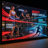 Écran LED transparent sur mesure pour vitrine de salle de sport – Affichage personnalisé pour projets