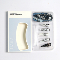 24 faux ongles longs stiletto noirs et blancs avec papillons, strass, réutilisables en ABS, à coller, pour femmes
