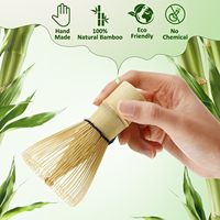 Accessoires Matcha en promotion : Cuillère à thé, Fouet à Matcha traditionnel japonais (Chasen) en bambou