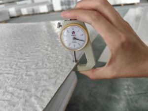 Panneau mural en marbre flexible ultra-fin en <span class=keywords><strong>PVC</strong></span> <span class=keywords><strong>blanc</strong></span> mat, plaque de marbre avec support arrière en <span class=keywords><strong>PVC</strong></span> anti-UV - Product Image 6