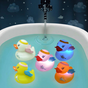 Thiên thần nhỏ Ducky ánh sáng nhấp nháy tắm đồ chơi dẫn ánh sáng lên bồn tắm đồ chơi - Product Image 1