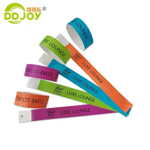 New Products Holiday Decoration Wholesale Disposable Cheap Full Color Event Tickets Paper Bracelets Custom Tyvek Wristband