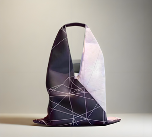 ถุงของขวัญ Tyvek สามเหลี่ยมที่มีสไตล์สำหรับการนำเสนอที่หรูหรา - Product Image 2