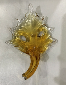 โคมไฟระย้ารูปใบเมเปิล โคมไฟระย้าคริสตัลแบบกำหนดเอง โคมไฟระย้าแก้วสีเหลืองอำพันสำหรับโรงแรม - Product Image 3