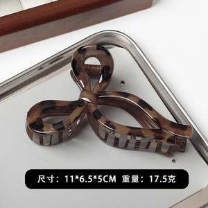 Pinzas para el pelo con estampado de leopardo, pinzas retro con lazo y diseño de cruz, pinzas de tiburón con agarre antideslizante, pinzas de garra de moda para mujer - Product Image 3